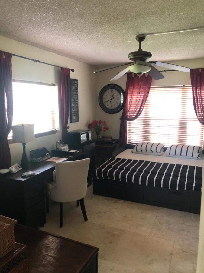 Homestay Weston Ranches Southwest Ranches ภายนอก รูปภาพ